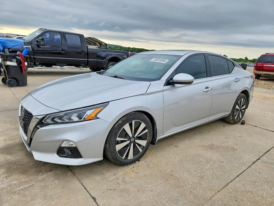 2020 NISSAN ALTIMA SV