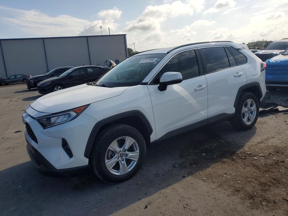 2019 TOYOTA RAV4 XLE - 1