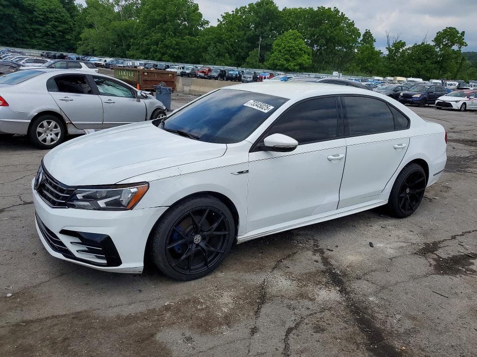2018 VOLKSWAGEN PASSAT S - 1