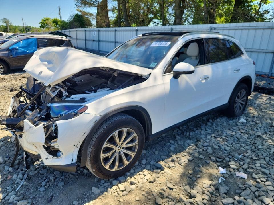 2025 MERCEDES-BENZ GLC 300 4MATIC - 1