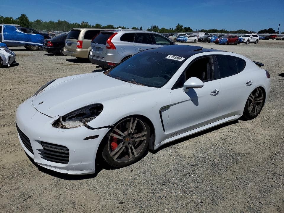 2016 PORSCHE PANAMERA GTS - 1