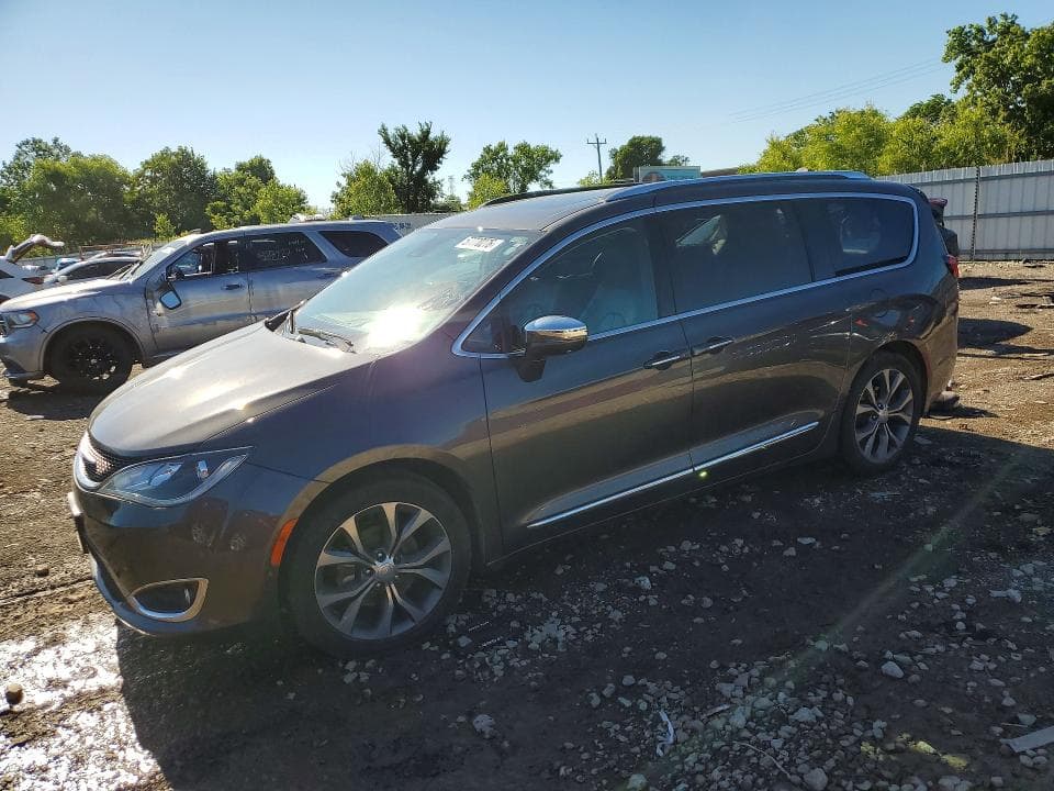 2017 CHRYSLER PACIFICA LIMITED - 1