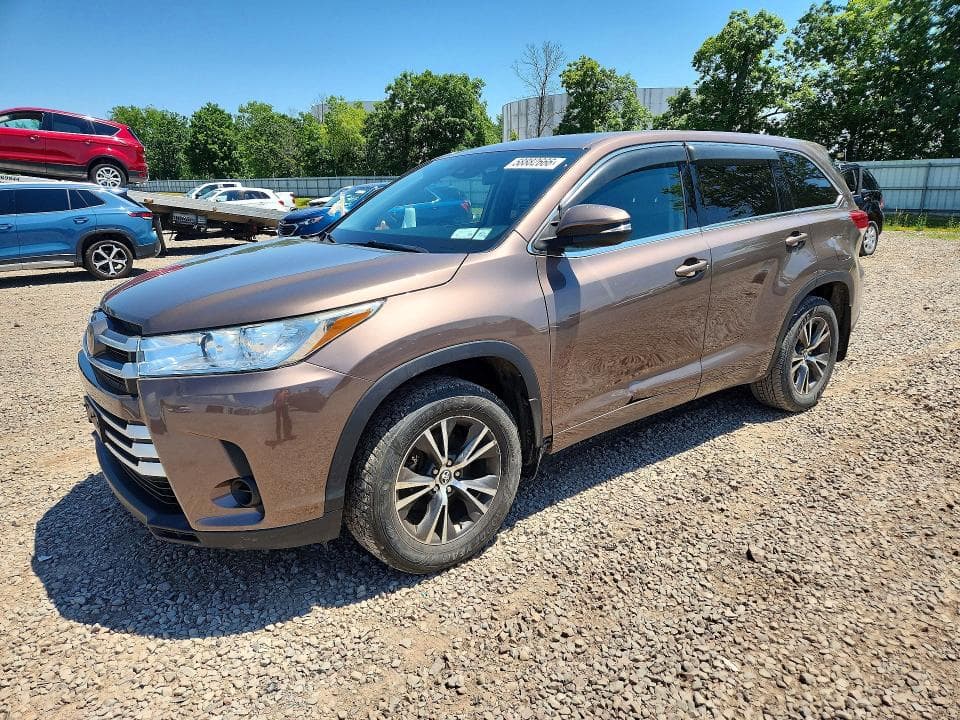 2018 TOYOTA HIGHLANDER - 1