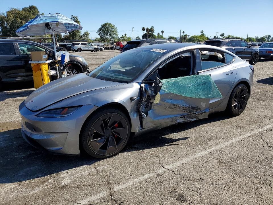 2025 TESLA MODEL 3 - 1