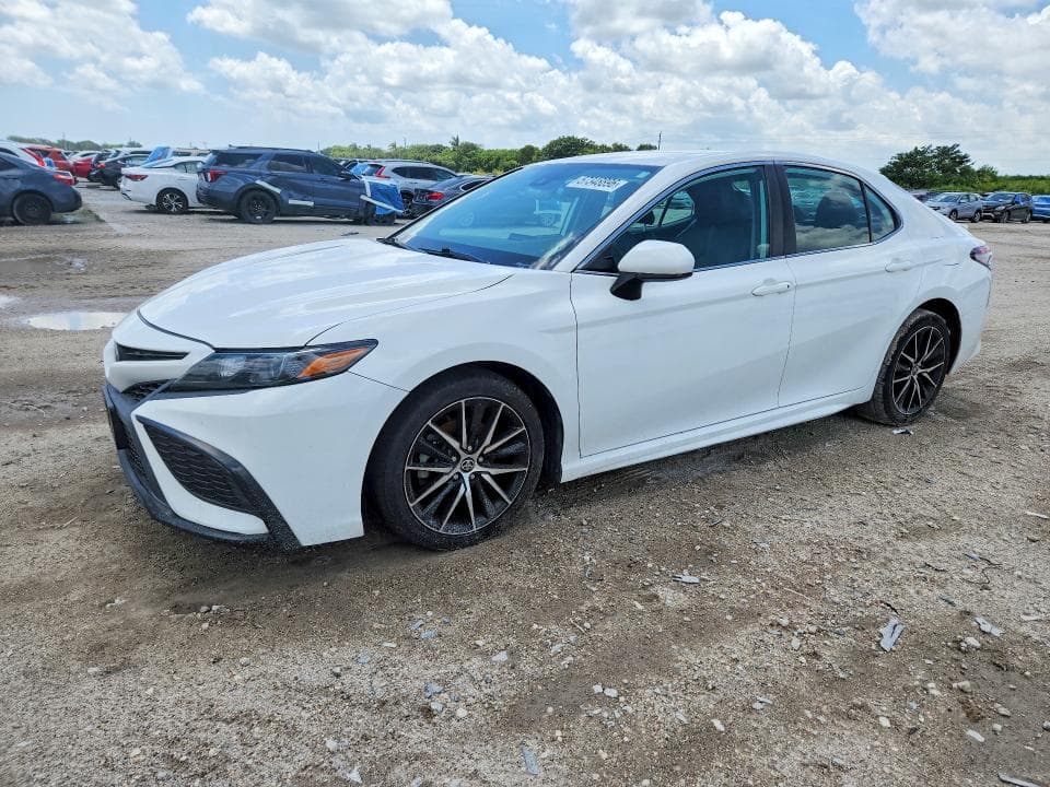 2021 TOYOTA CAMRY SE - 1