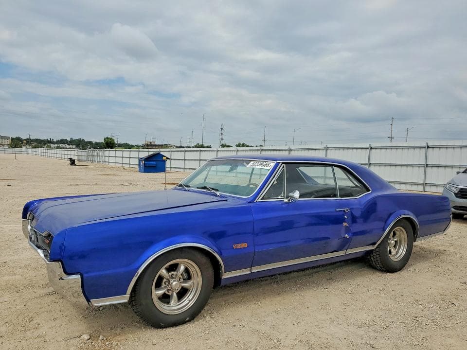 1967 OLDSMOBILE CUTLASS - 1