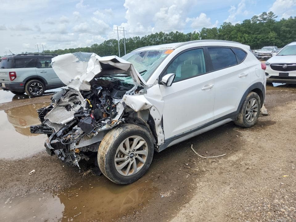 2017 HYUNDAI TUCSON SE - 1
