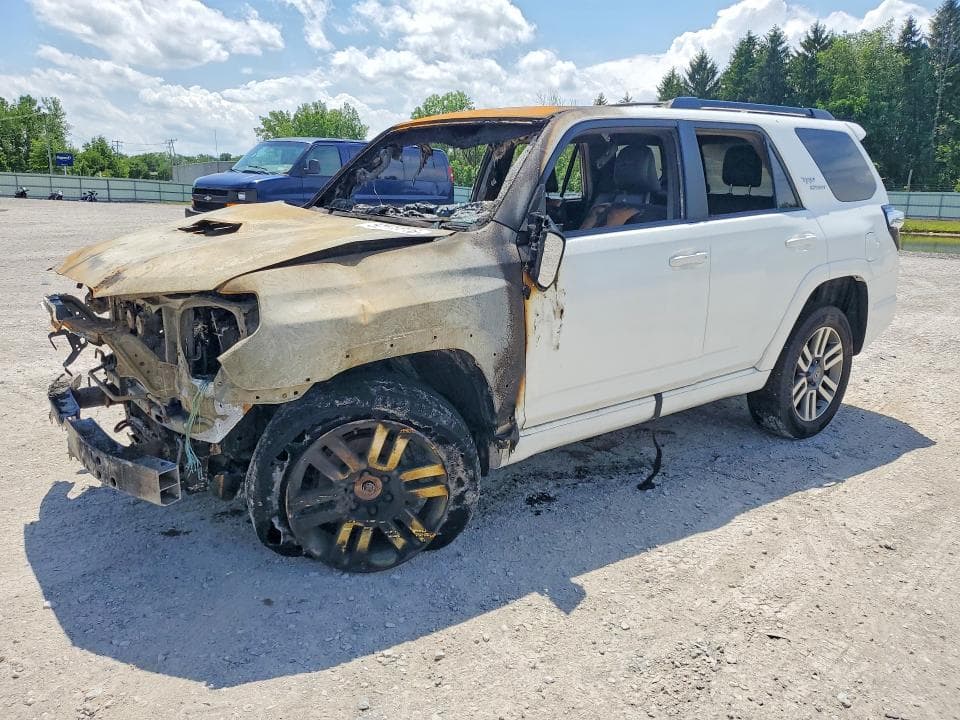 2023 TOYOTA 4RUNNER TRD SPORT - 1