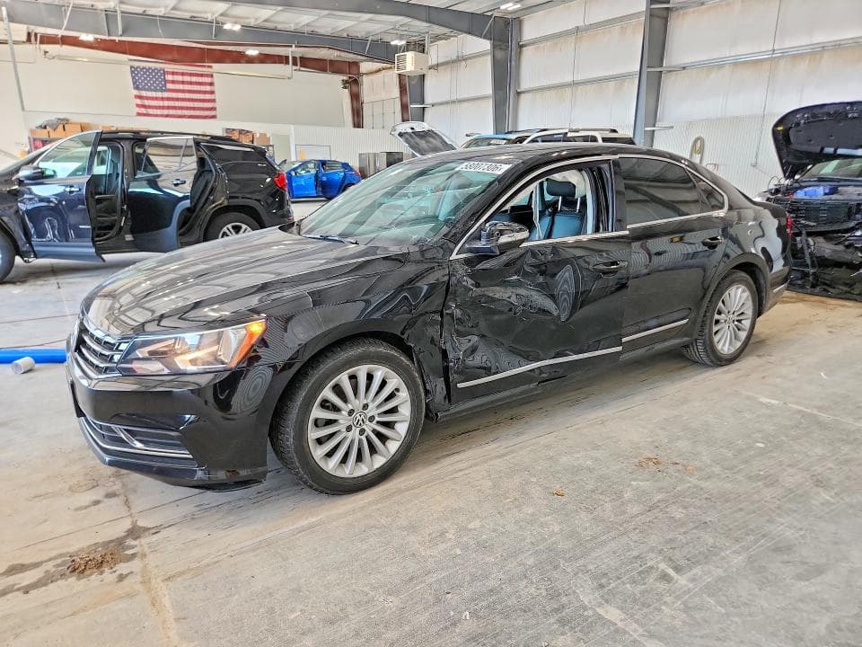 2016 VOLKSWAGEN PASSAT SE - 1