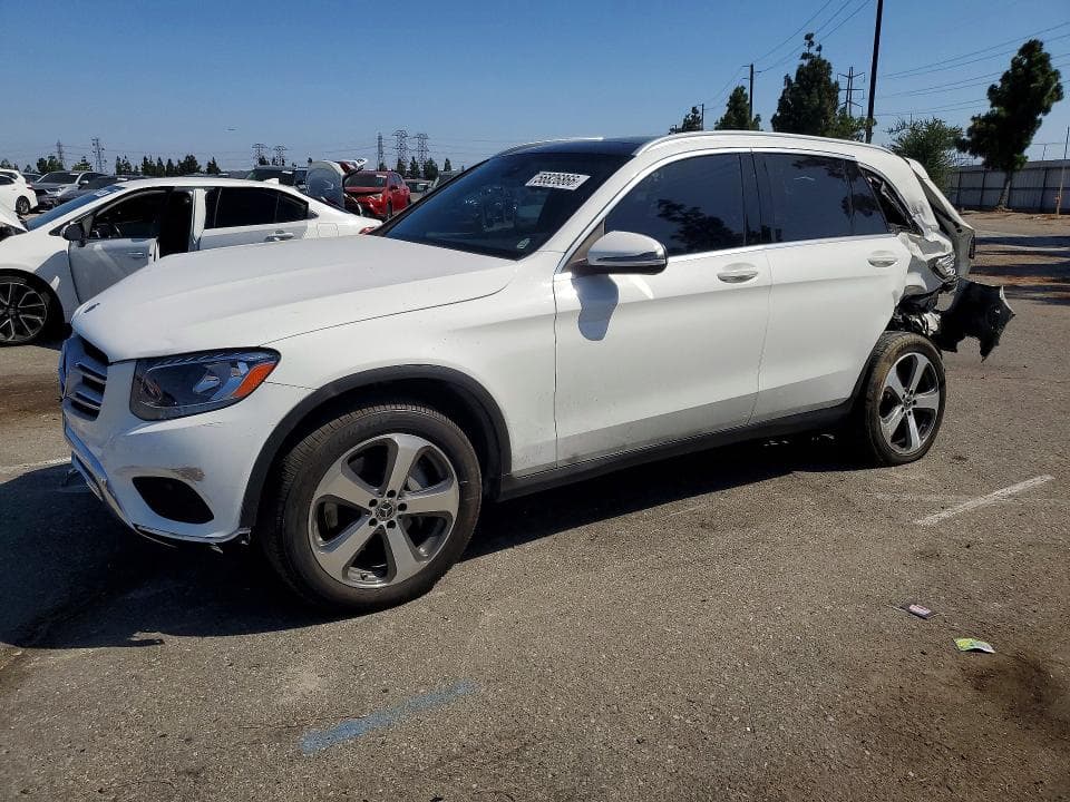 2018 MERCEDES-BENZ GLC 300 - 1