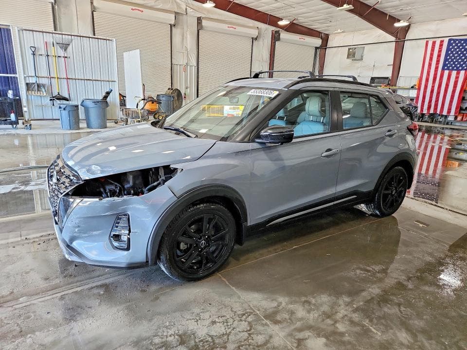 2022 NISSAN KICKS SR - 1