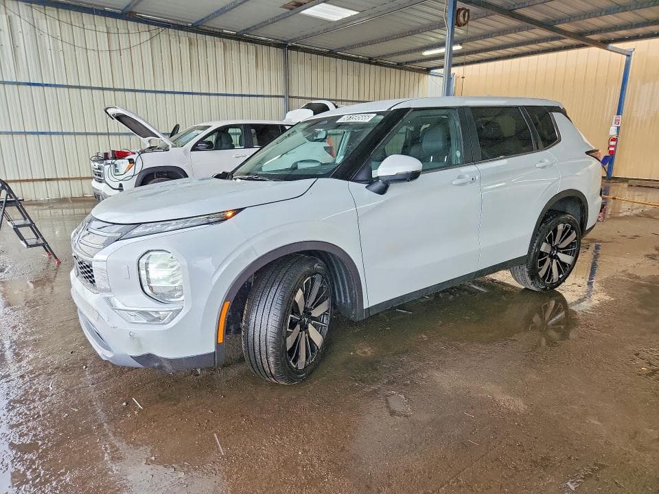 2025 MITSUBISHI OUTLANDER SE - 1
