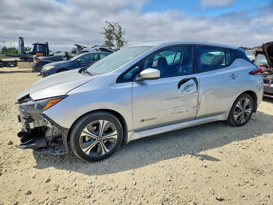 2018 NISSAN LEAF S - 1
