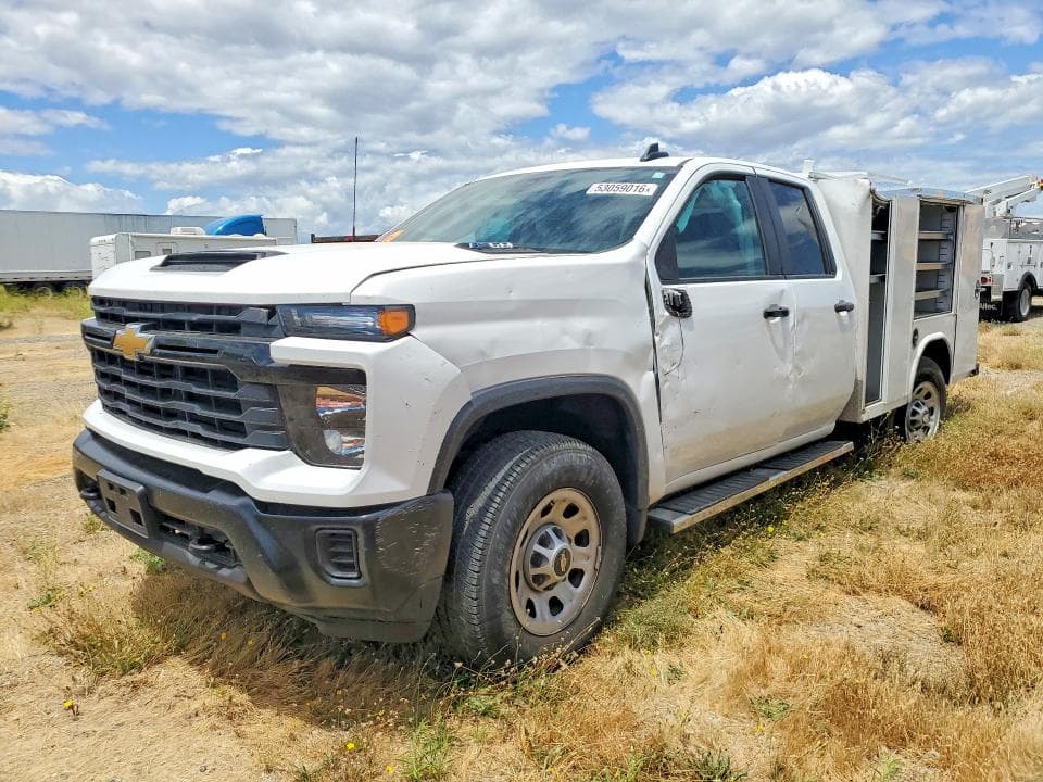 2025 CHEVROLET SILVERADO C3500 - 1