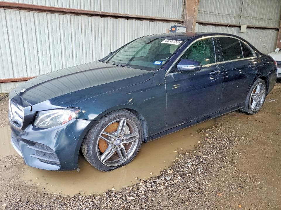 2017 MERCEDES-BENZ E 300 - 1