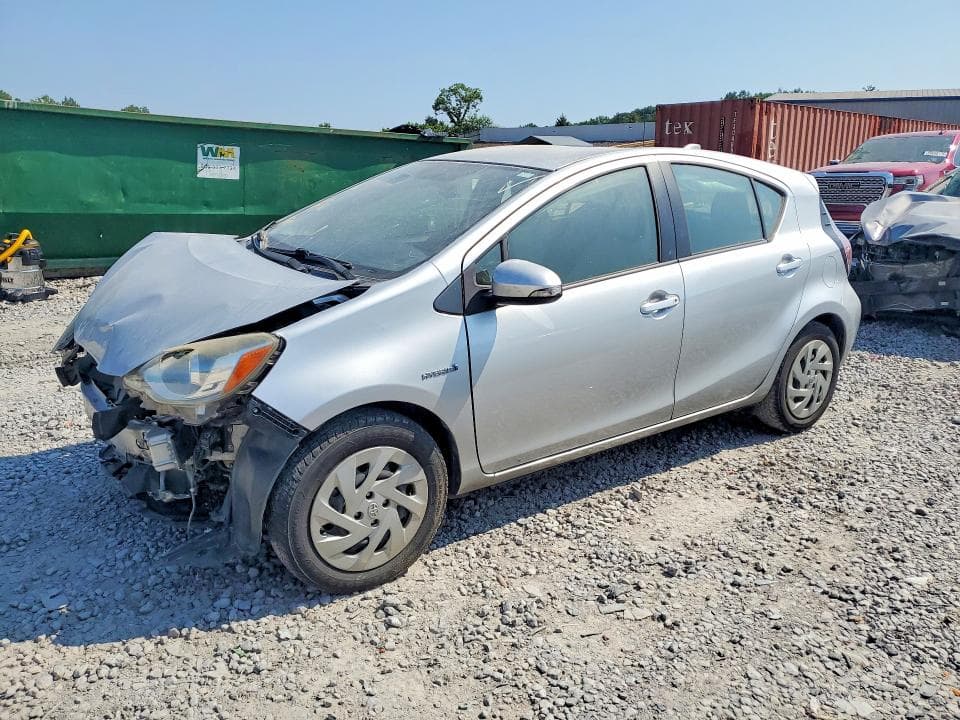 2016 TOYOTA PRIUS C - 1