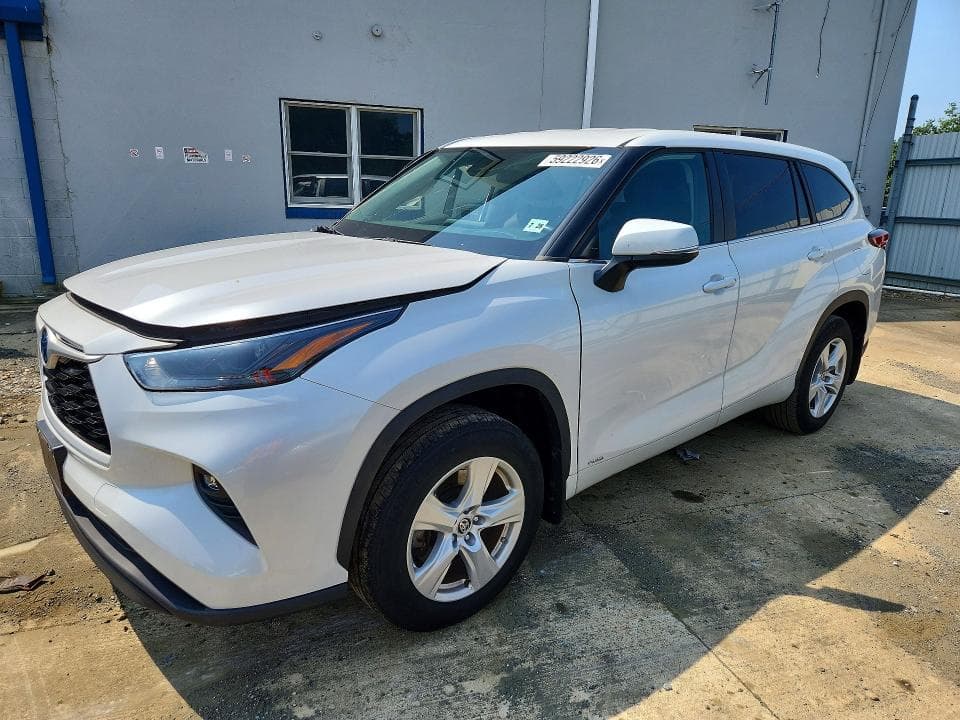 2023 TOYOTA HIGHLANDER HYBRID LE - 1