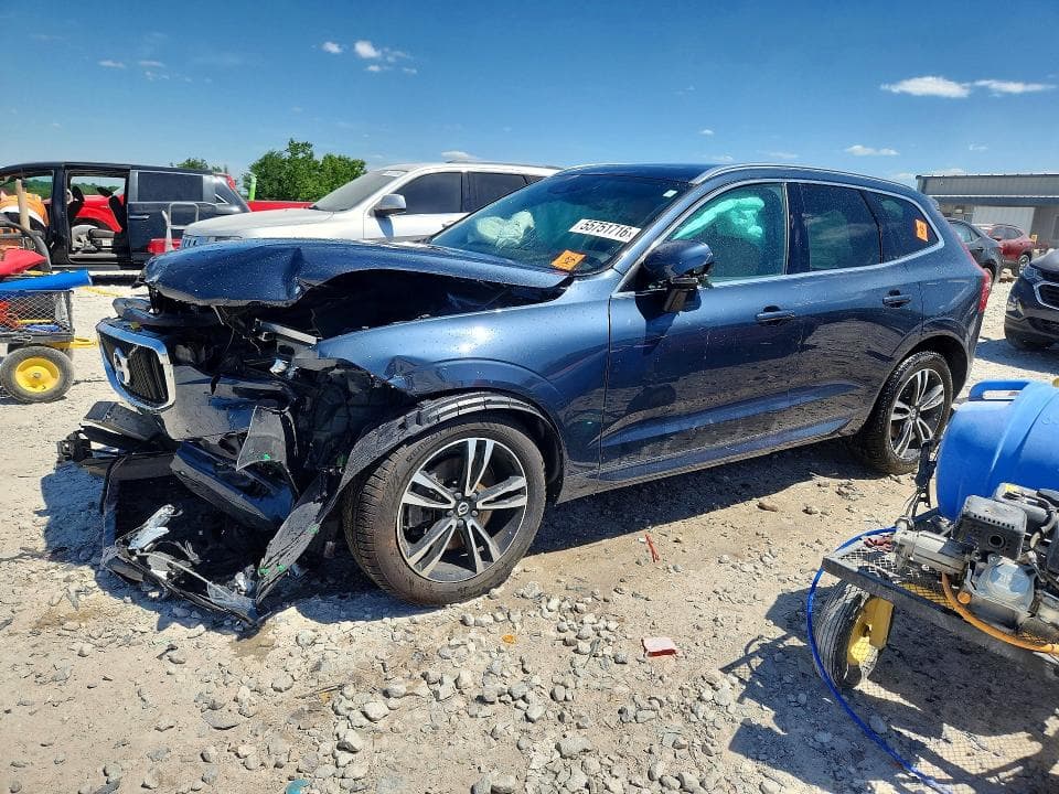 2020 VOLVO XC60 T6 MOMENTUM T6 MOMENTUM - 1
