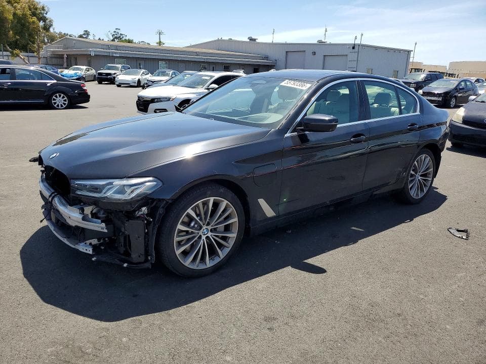 2021 BMW 530E - 1
