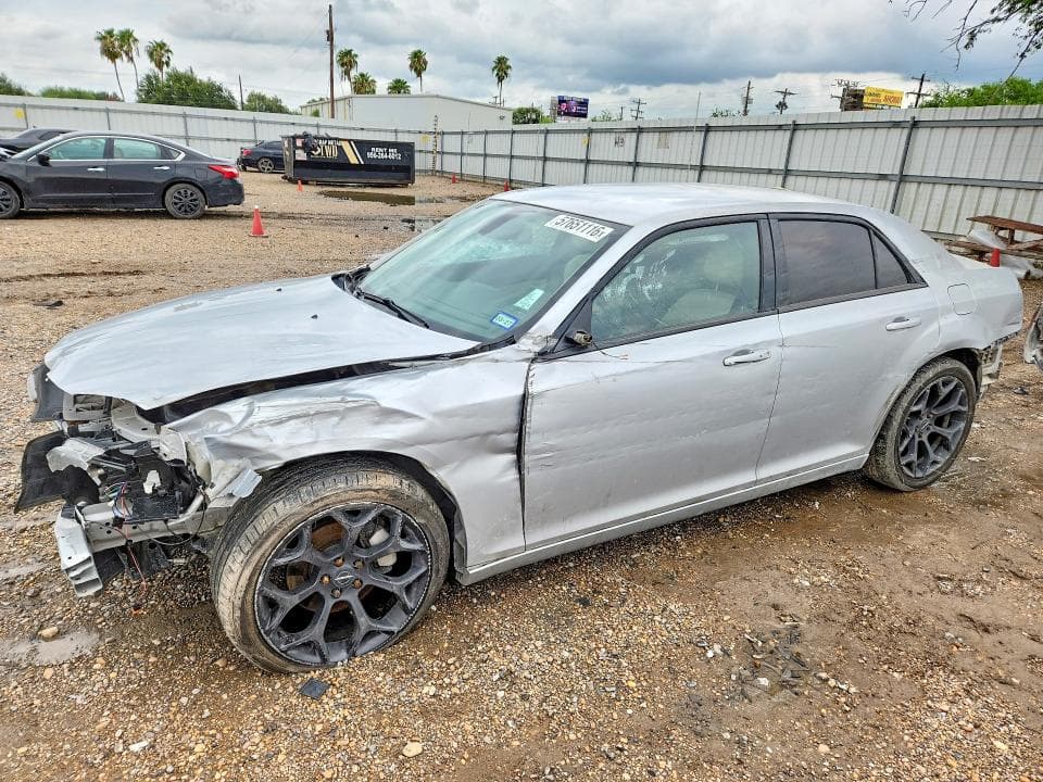 2019 CHRYSLER 300 TOURING - 1
