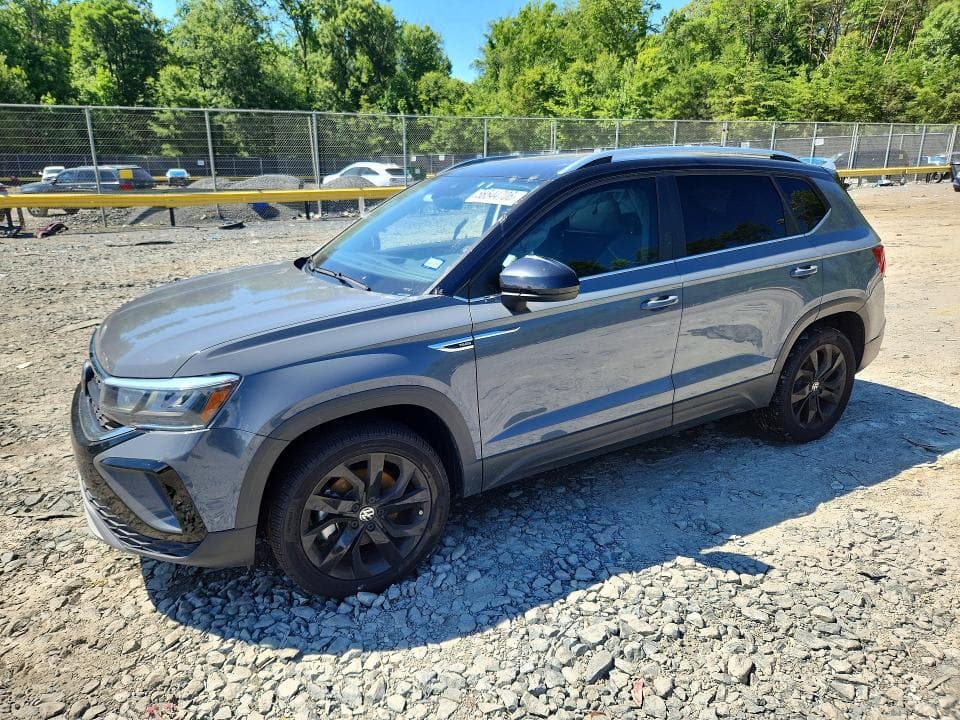 2024 VOLKSWAGEN TAOS SE - 1