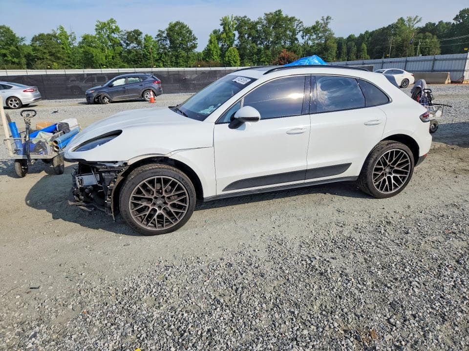 2019 PORSCHE MACAN - 1