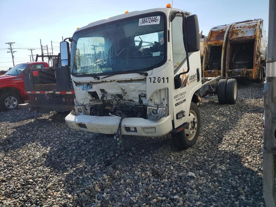 2024 ISUZU NPR HD