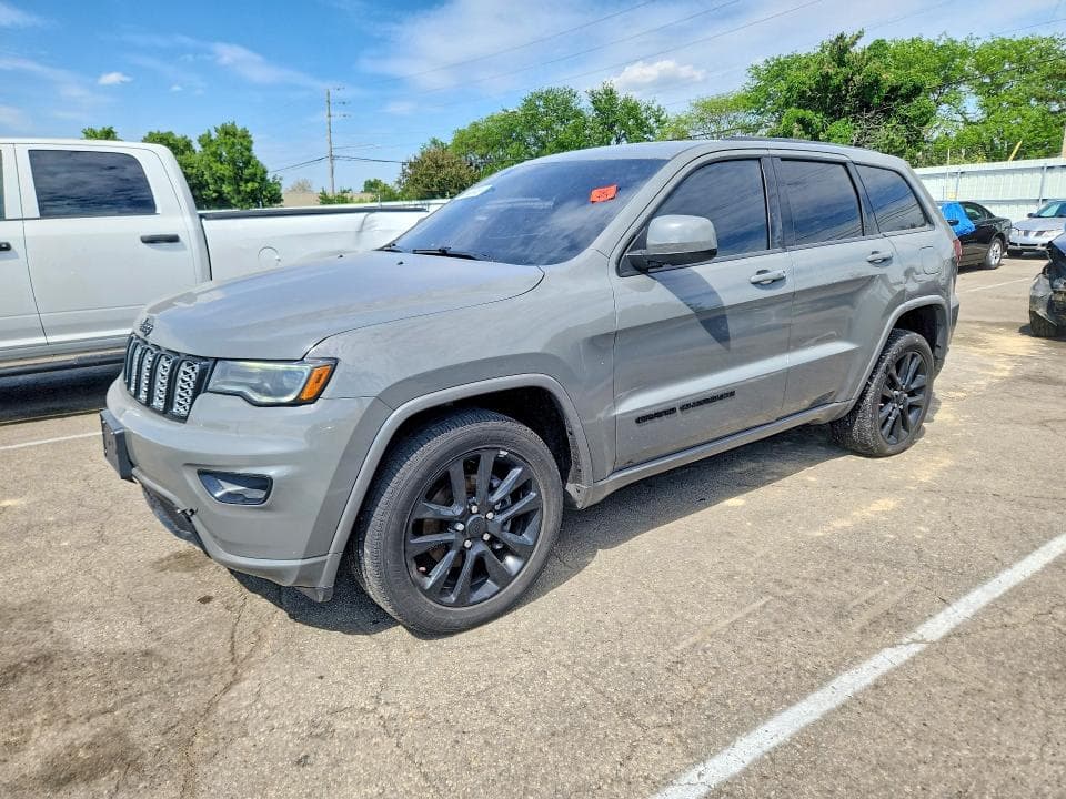 2020 JEEP GRAND CHEROKEE LAREDO - 1