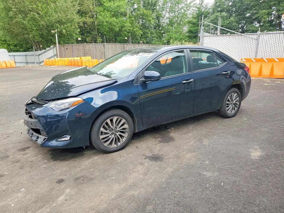 2018 TOYOTA COROLLA XLE - 1
