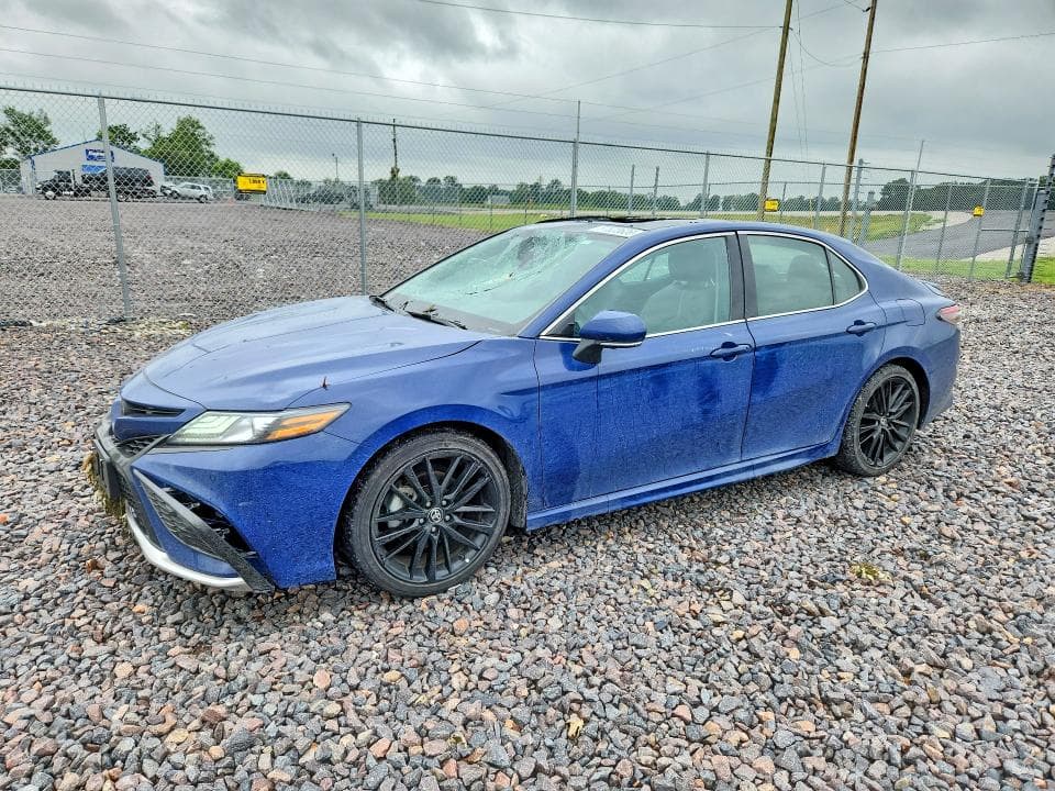 2024 TOYOTA CAMRY XSE V6 - 1