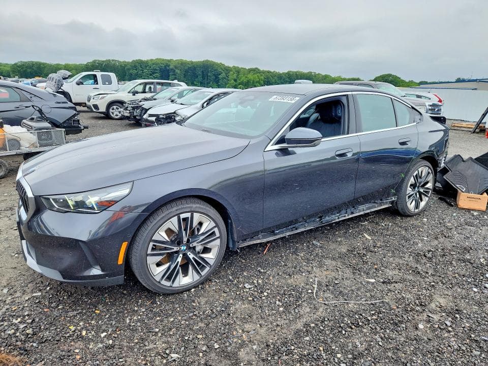 2024 BMW 540 XI - 1
