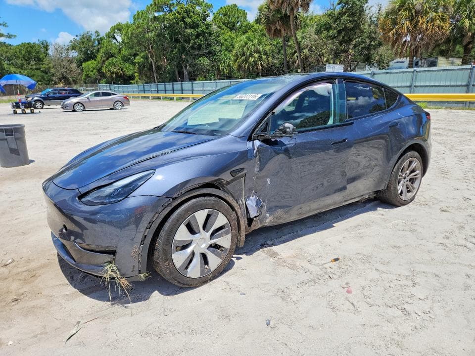 2023 TESLA MODEL Y - 1