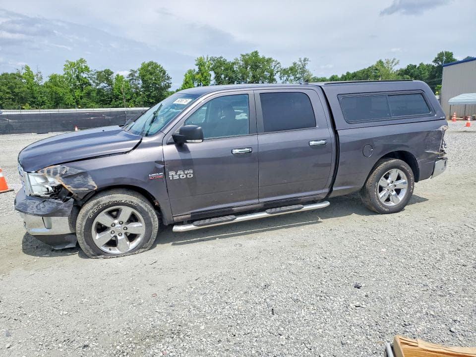2018 RAM 1500 SLT - 1