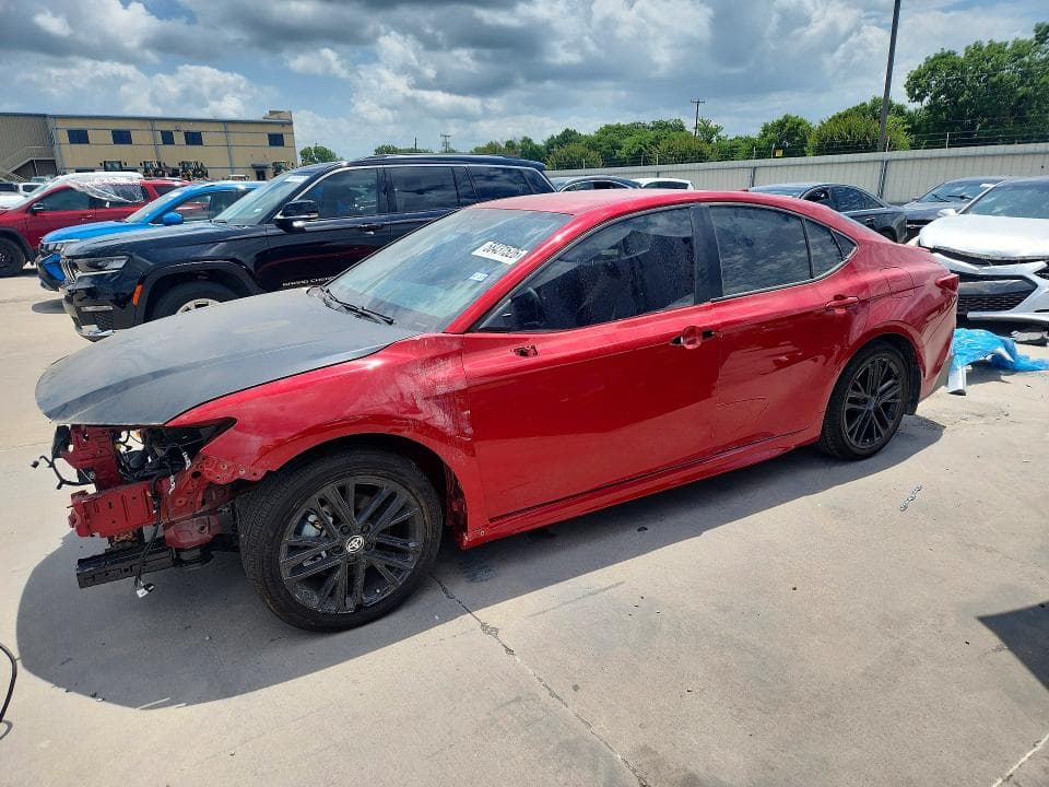 2025 TOYOTA CAMRY SE - 1