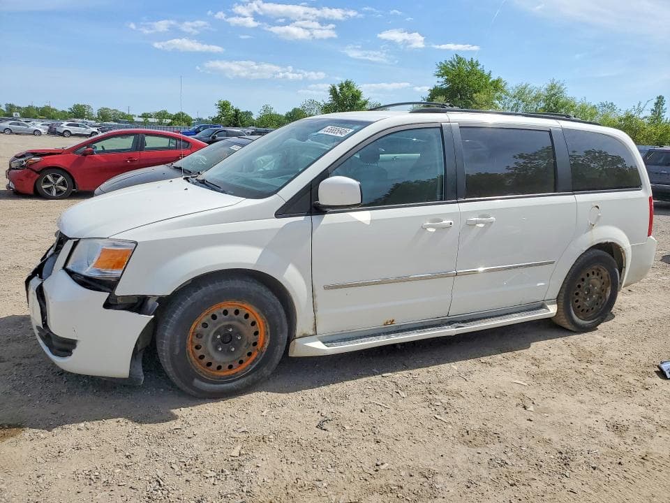 2010 DODGE GRAND CARAVAN SE - 1
