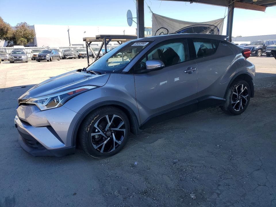 2018 TOYOTA C-HR XLE - 1