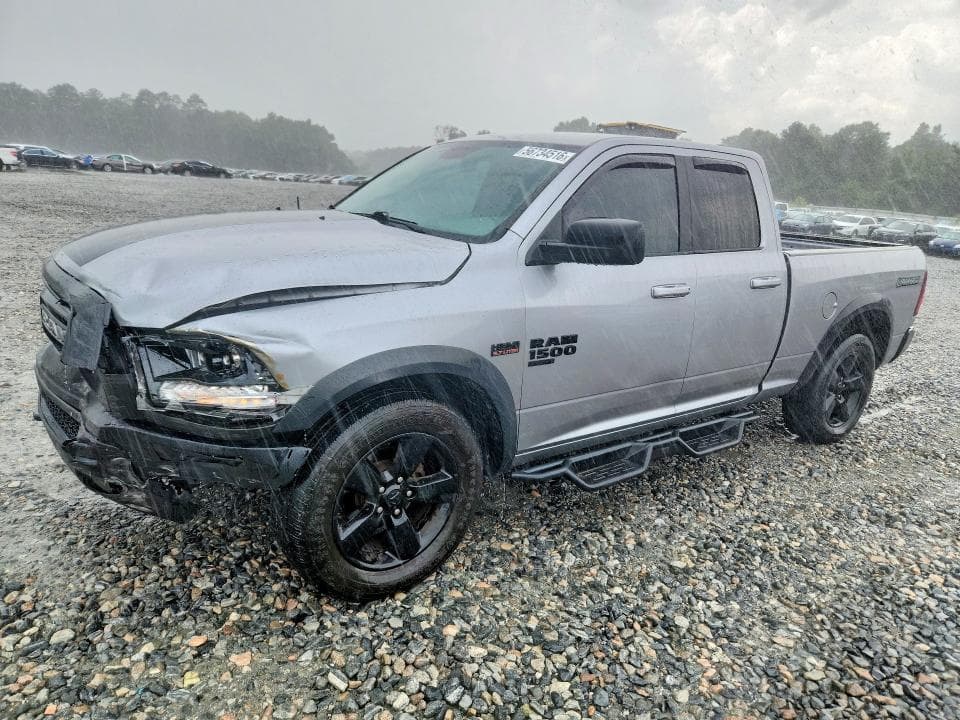 2019 RAM 1500 CLASSIC SLT SLT - 1