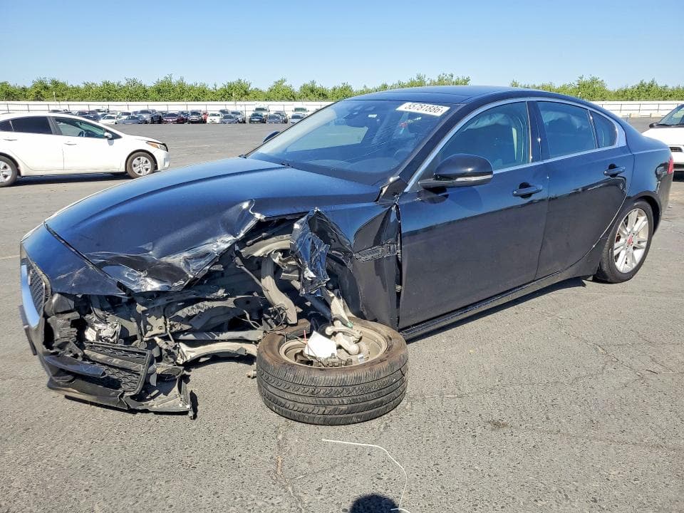 2019 JAGUAR XE PREMIUM - 1