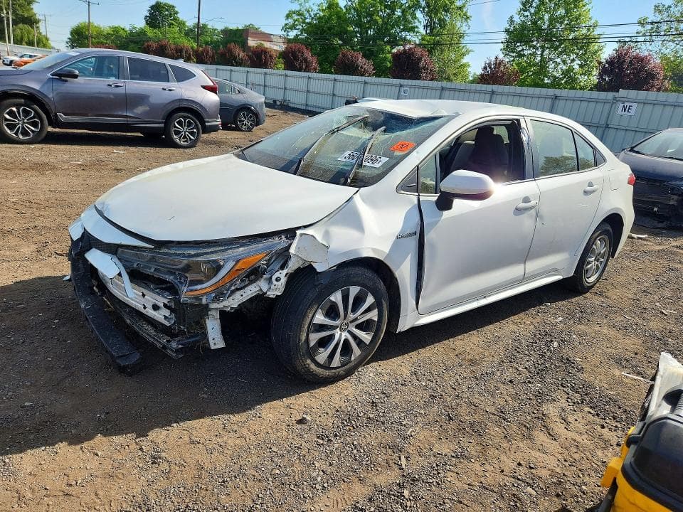 2021 TOYOTA COROLLA LE - 1