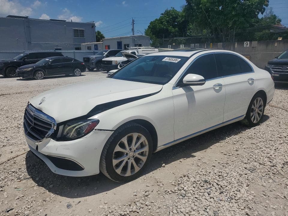 2017 MERCEDES-BENZ E 300 - 1