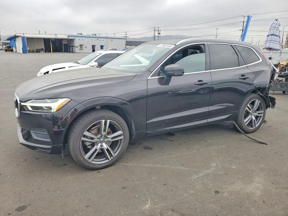 2020 VOLVO XC60 T5 MOMENTUM - 1