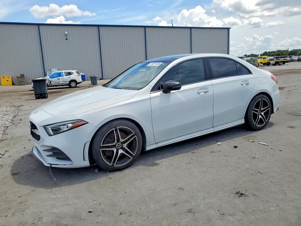 2020 MERCEDES-BENZ A 220 220 - 1