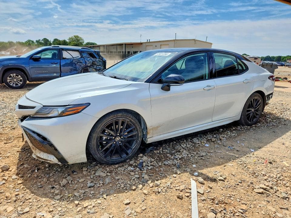 2023 TOYOTA CAMRY XSE - 1
