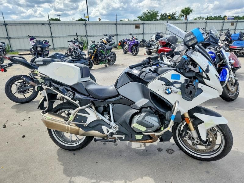 2023 BMW R 1250 RT - 1