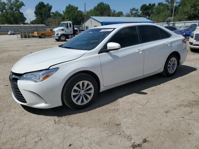 2017 TOYOTA CAMRY LE - 1