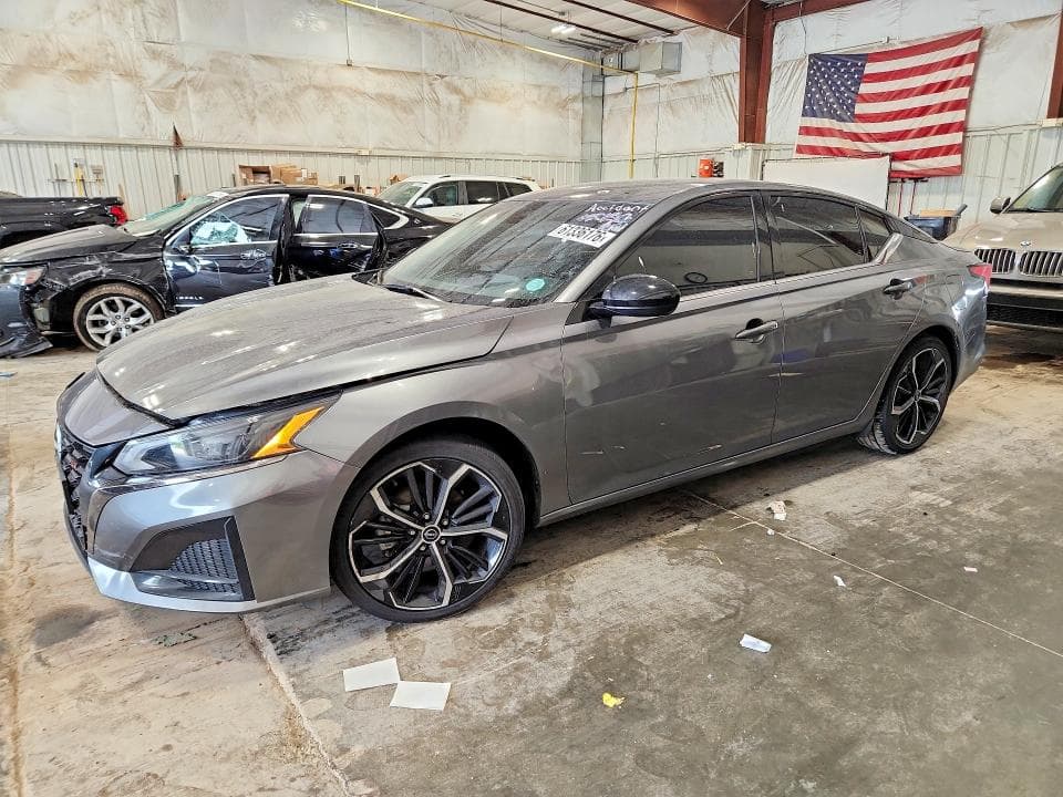 2023 NISSAN ALTIMA SR - 1