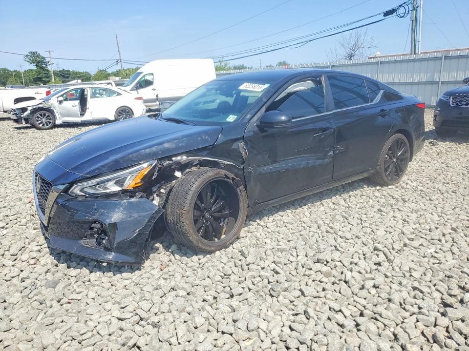 2022 NISSAN ALTIMA SR - 1