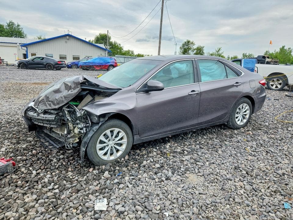 2017 TOYOTA CAMRY LE - 1