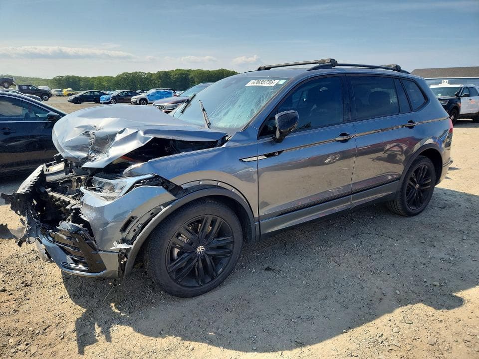 2022 VOLKSWAGEN TIGUAN SE R-LINE BLACK - 1