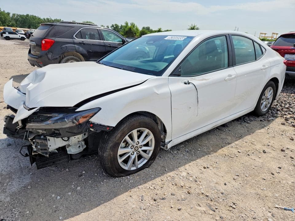 2025 TOYOTA CAMRY LE - 1